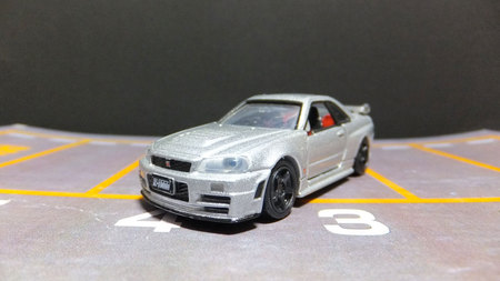 トミカプレミアム 01 NISMO R34 GT-R Z-tune