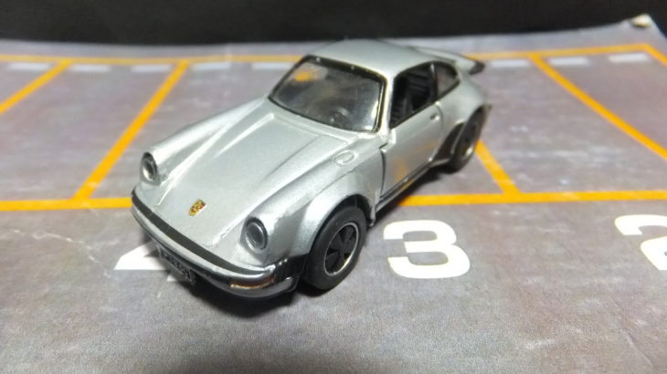 トミカリミテッド 0046 ポルシェ９１１ターボ（TYPE 930）