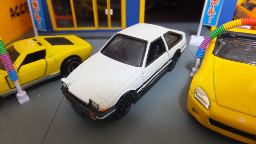 ドリームトミカ SP 頭文字D AE86トレノ （藤原とうふ店