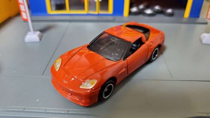 トミカ 絶版 NO.5 シボレー コルベット Z06 初回特別カラー