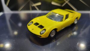 トミカプレミアム 05 ランボルギーニ ミウラ P400S 発売記念仕様