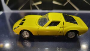 トミカプレミアム 05 ランボルギーニ ミウラ P400S 発売記念仕様