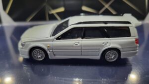 トミカプレミアム 50 日産 ステージア
