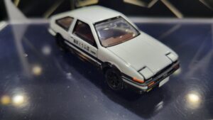 トミカプレミアム unlimited STEERING VIEW 頭文字D AE86 トレノ （第一巻仕様）