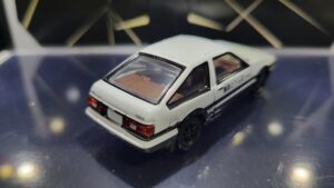 トミカプレミアム unlimited STEERING VIEW 頭文字D AE86 トレノ （第一巻仕様）